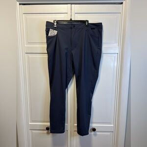 NWT Wrangler Women’s ATG With FWDS 5 Pocket Skinny Fit Pants Size Women’s 18